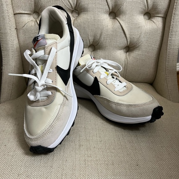 Nike Shoes - Nike Phantom Women’s Running Sneaker Size 8.5